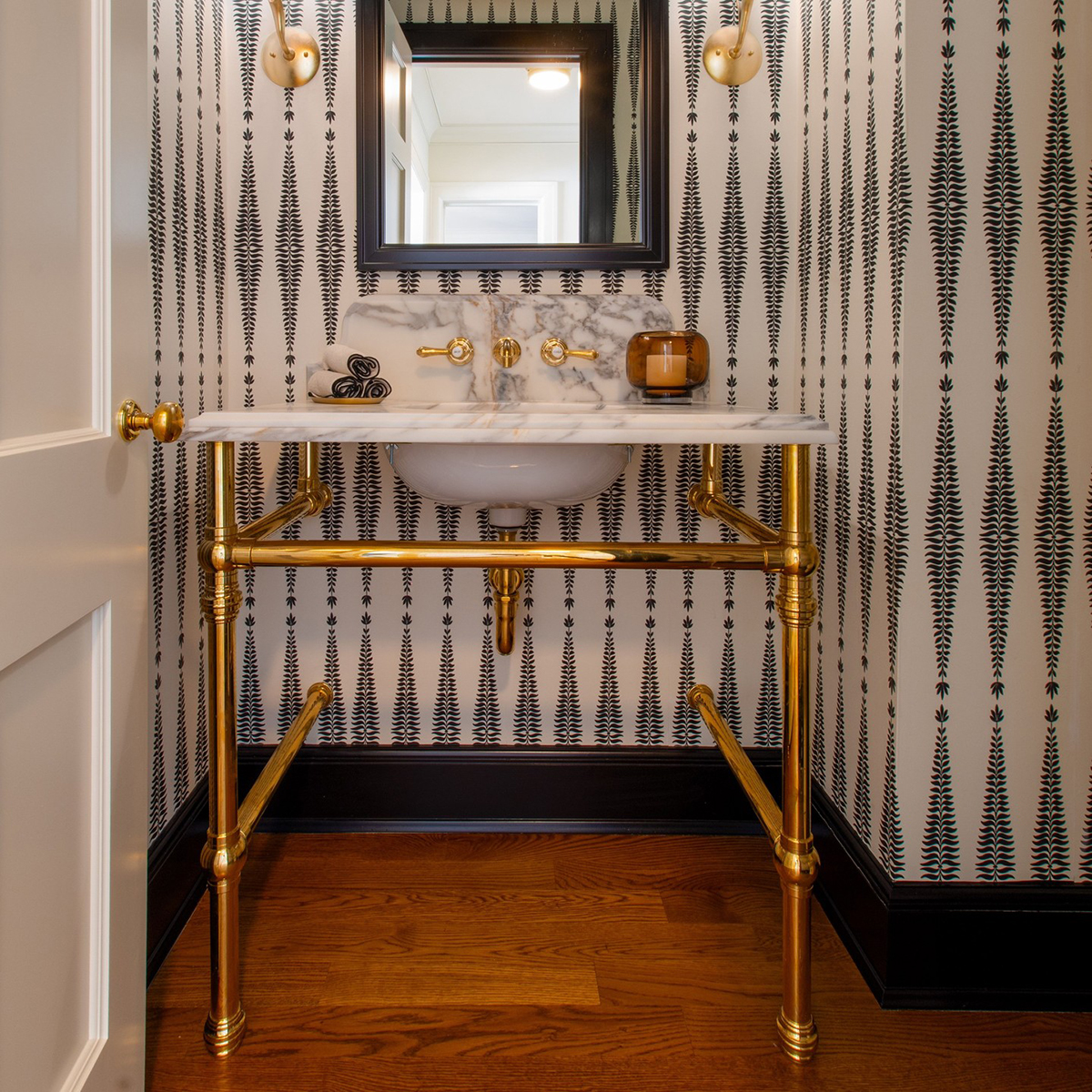 Decorative Collar style Vanity Leg System