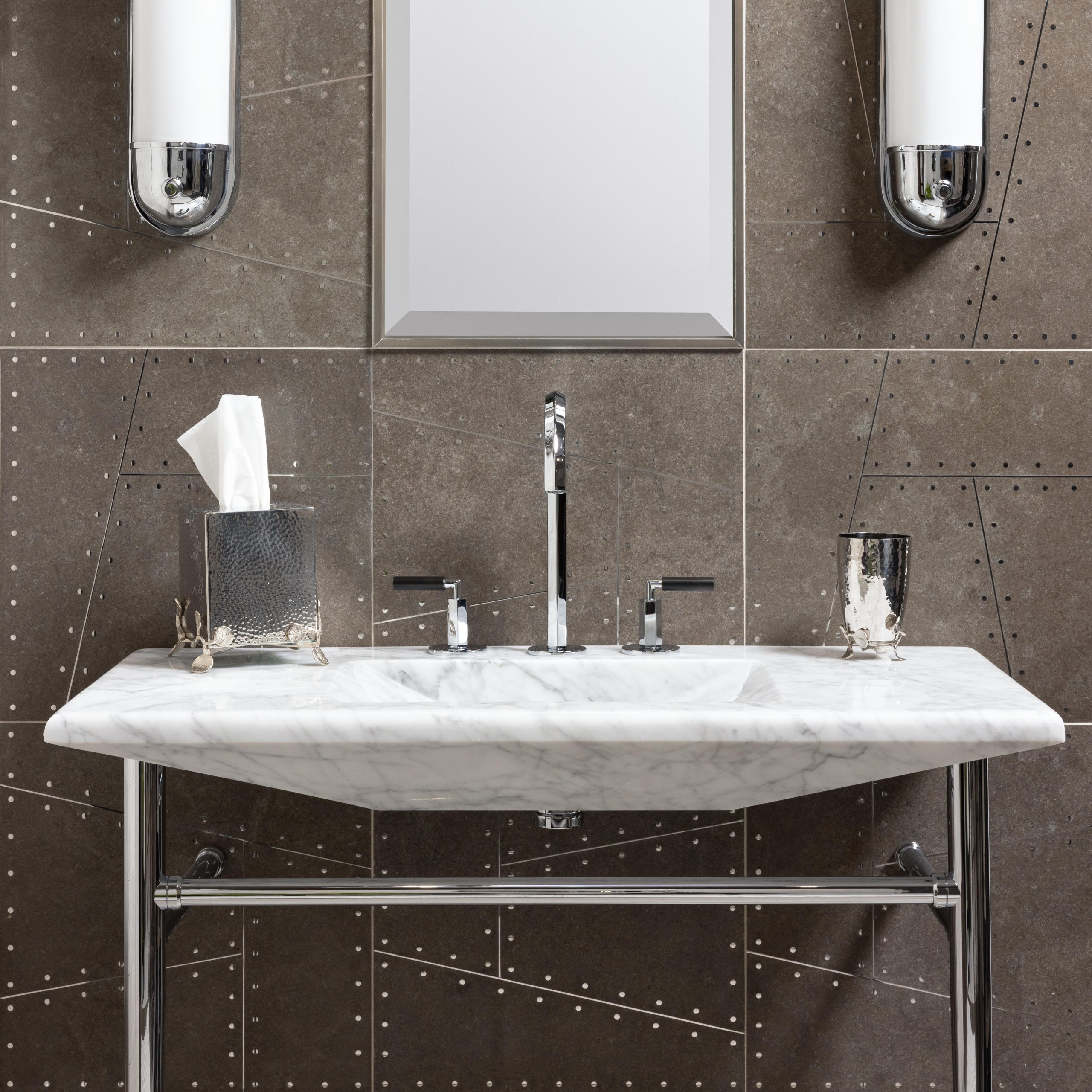 Minimal style Vanity Washstend in polished chrome