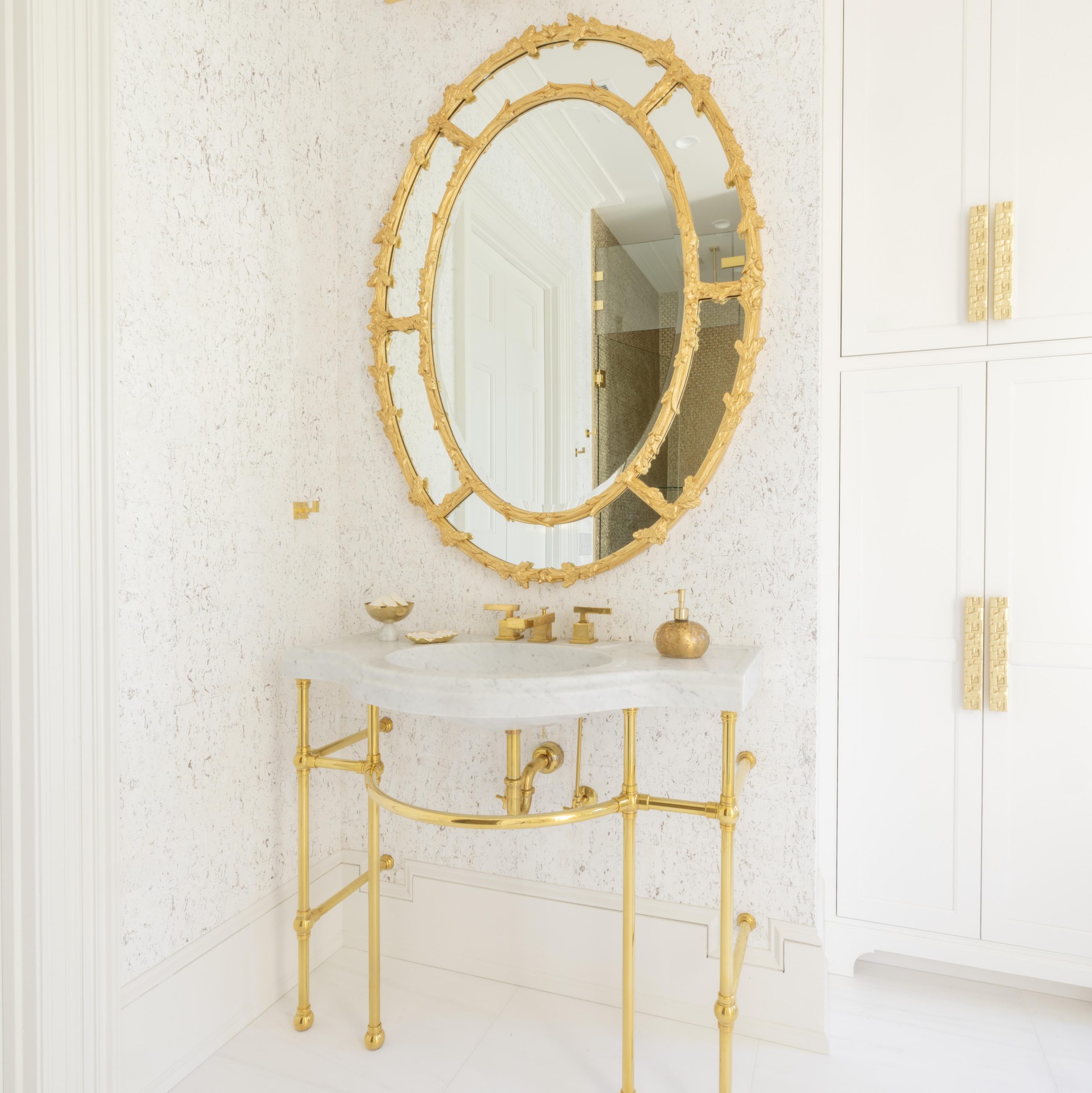Renaissance Washstand in polished brass