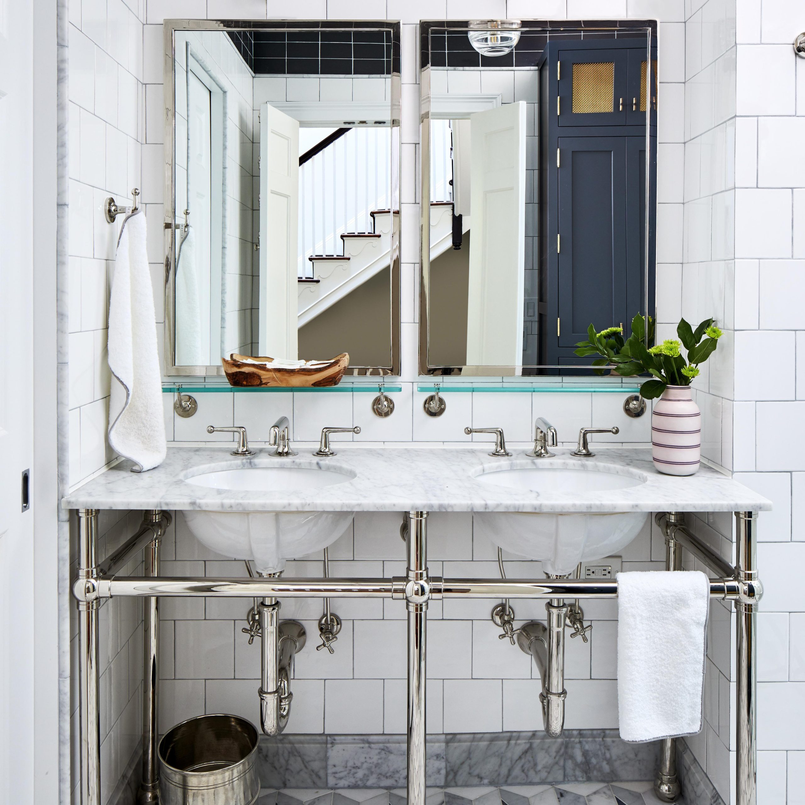 Ball Foot Vanity