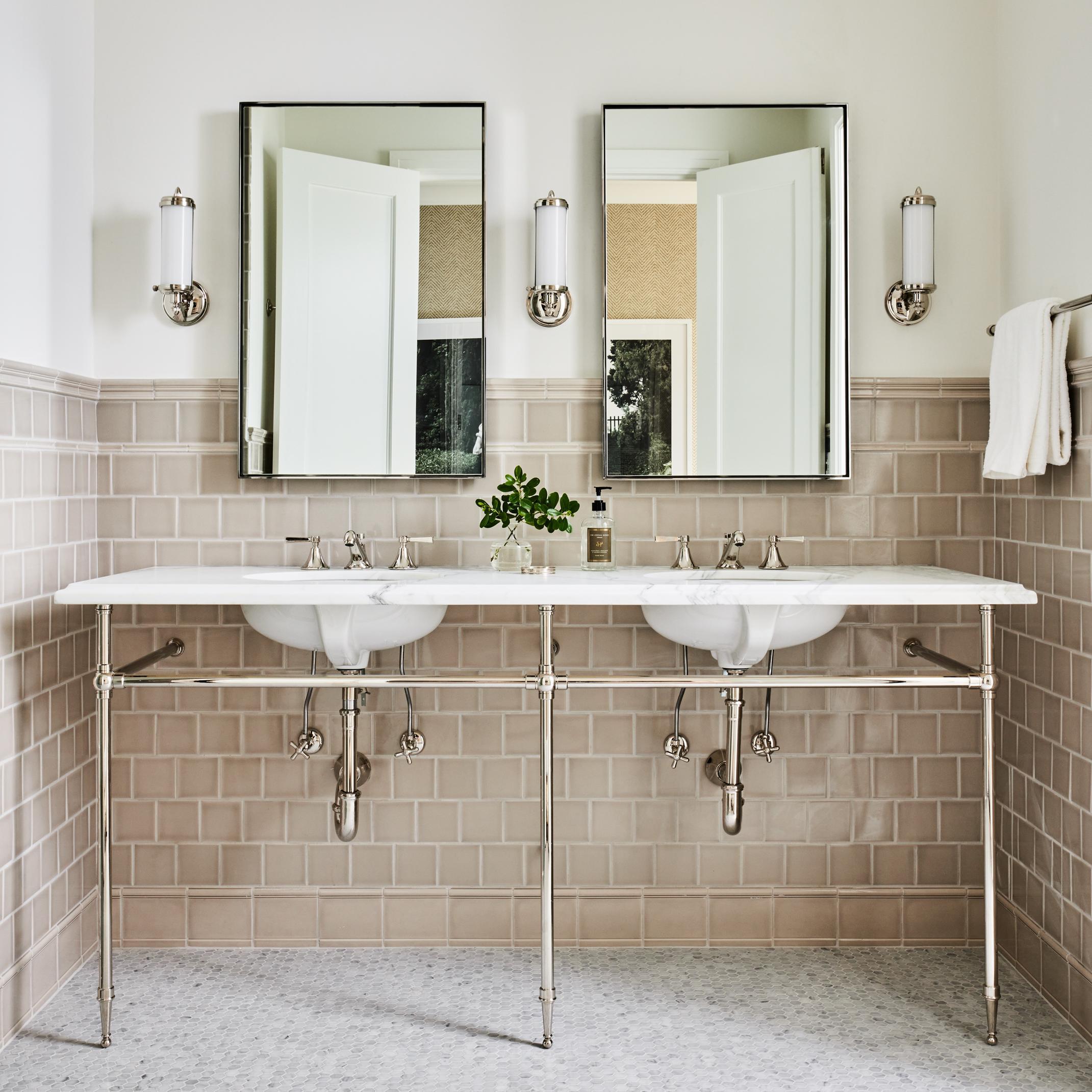 Tapered Foot Vanity
