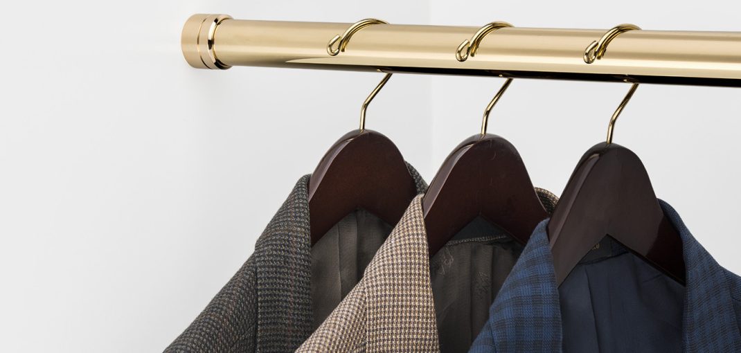 Closet Rod with concealed screw mount