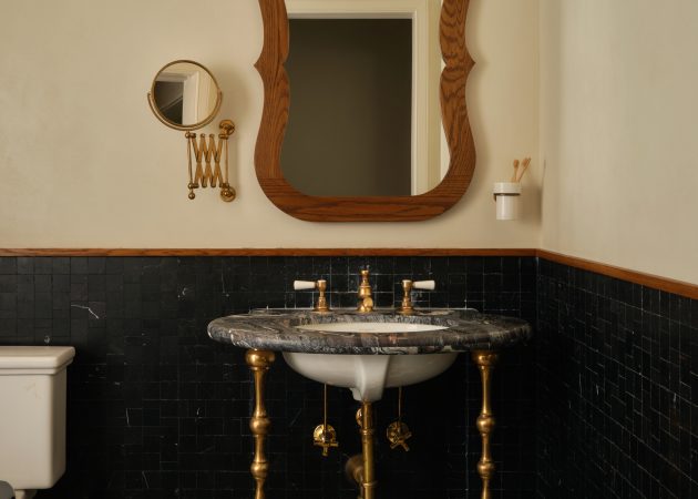 Soho style Vanity Sink Legs in aged brass