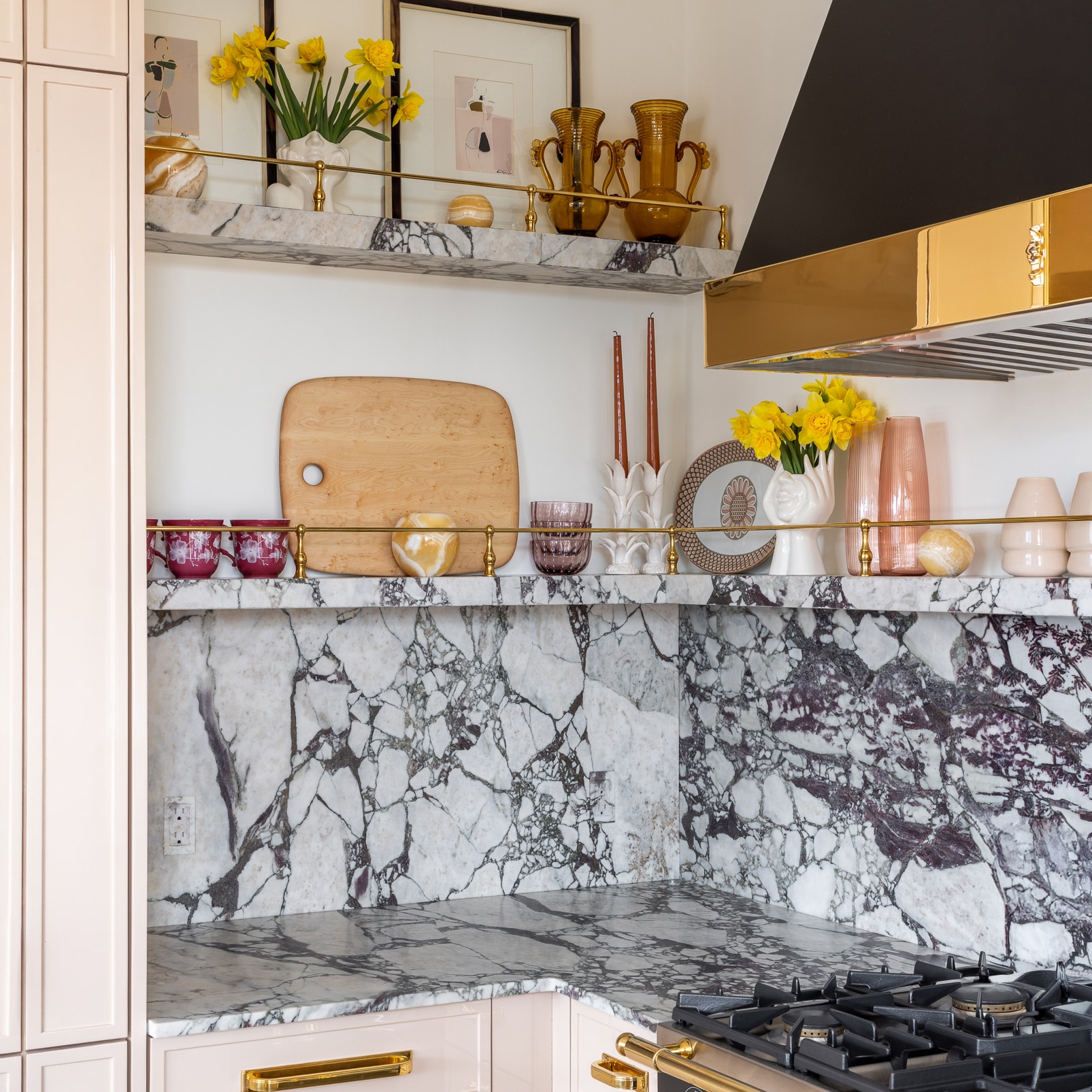 Gallery Rails in the Corner of a Kitchen